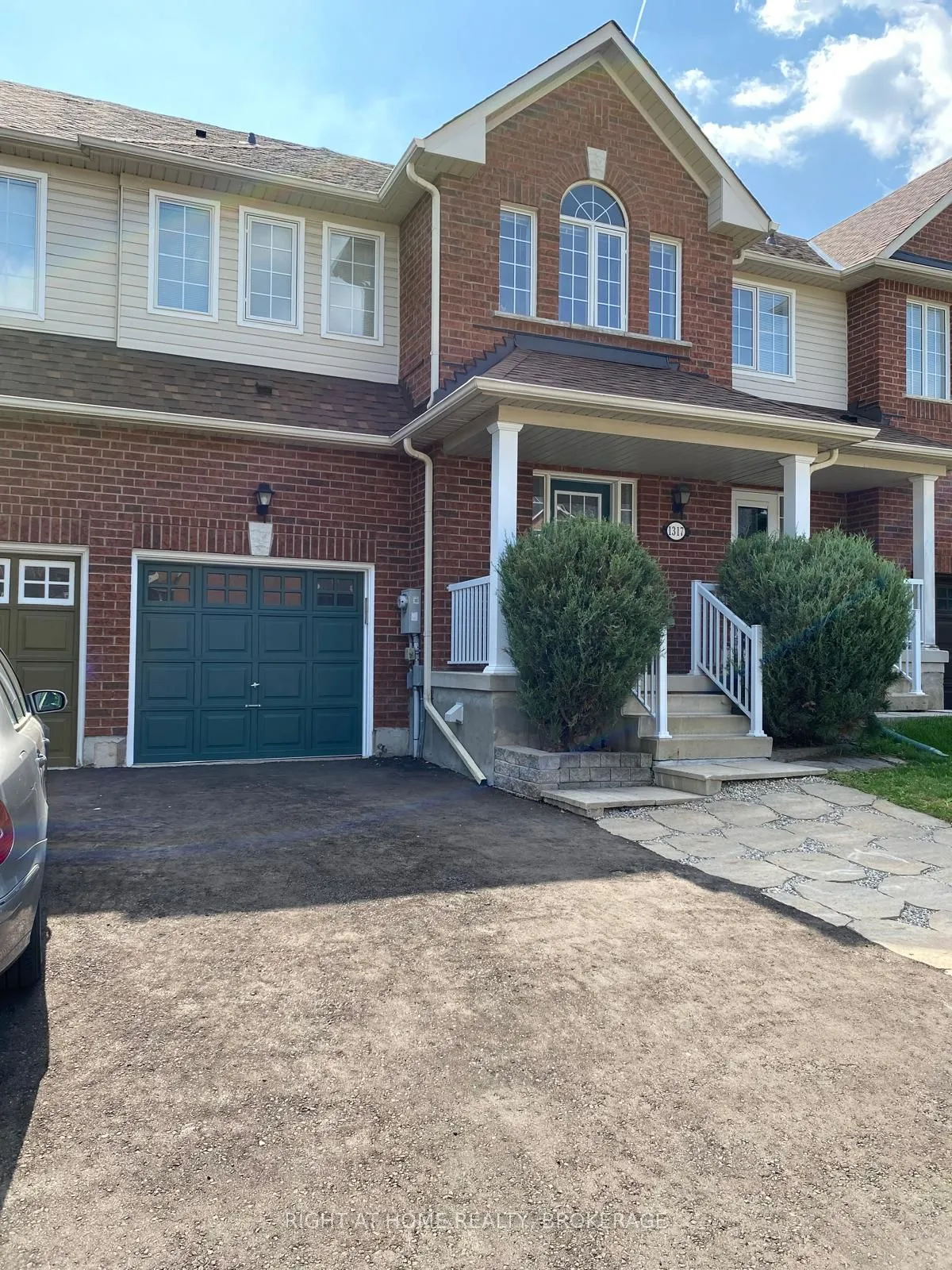 1317 Cartmer Way, ON L9T 6J9