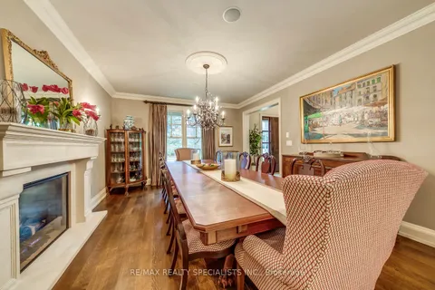 1199 Whiteoaks Avenue, ON L5J 3B6