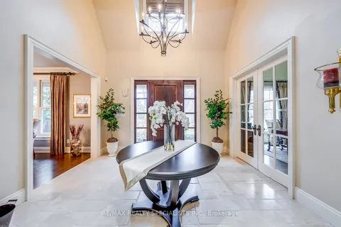 1199 Whiteoaks Avenue, ON L5J 3B6