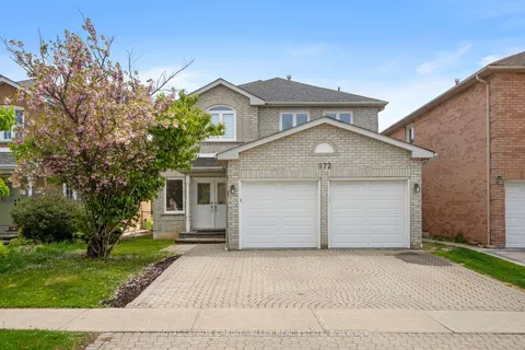 972 Winterton Way, ON L5V 1M6