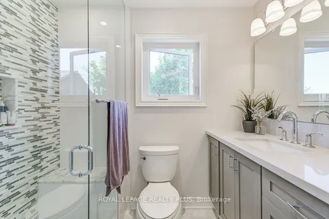6622 Snow Goose Lane, ON L5N 5H5