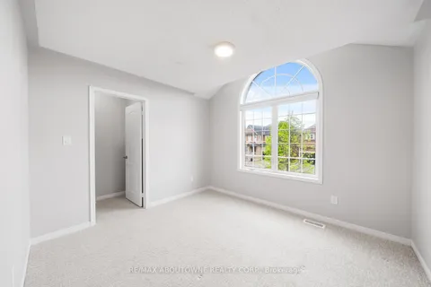 71 Cobblehill Crescent, ON L6P 2M3