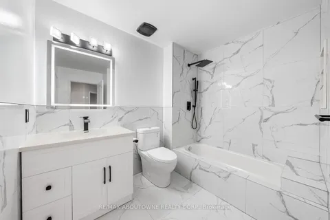 71 Cobblehill Crescent, ON L6P 2M3