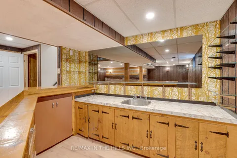 16281 Centreville Creek Road, ON L7C 3C5