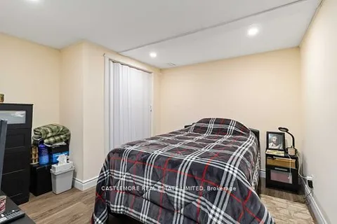 6939 Justine Drive, ON L4T 1M4