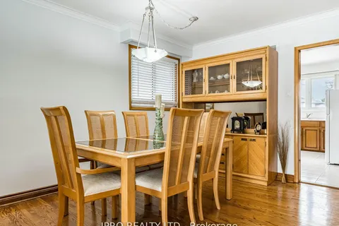3293 Havenwood Drive, Mississauga, ON L4X 2M2
