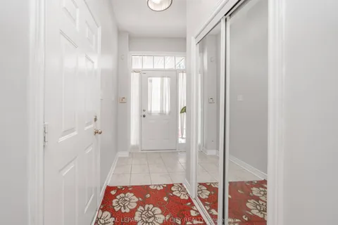 18 Nathaniel Crescent, ON L6Y 5M5