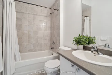 2495 Littlefield Crescent, ON L6M 5L9