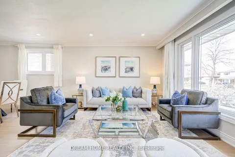 1323 Shamir Crescent, ON L5C 1L2