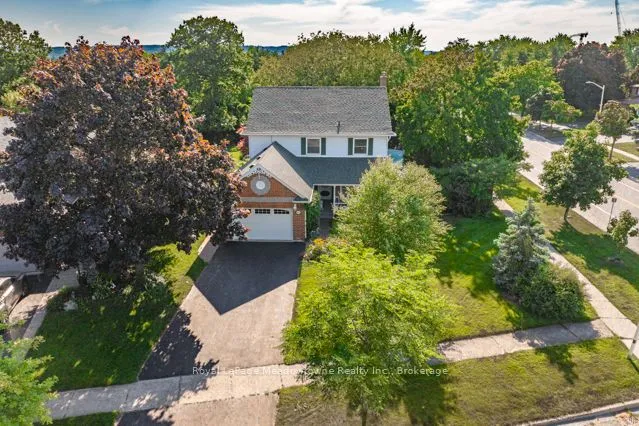 690 Robertson Crescent, ON L9T 4V5