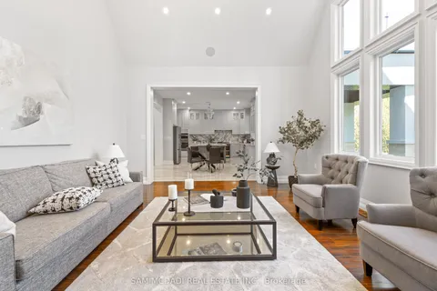 1897 Balsam Avenue, ON L5J 1L3