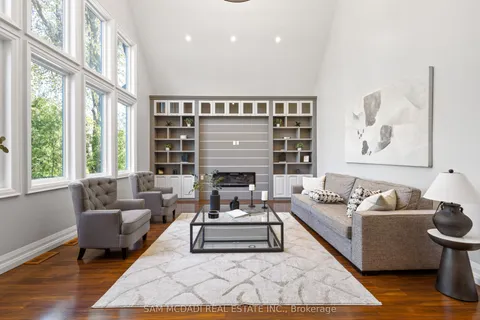 1897 Balsam Avenue, ON L5J 1L3