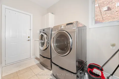 9 Watchman Road, ON L6P 2E9