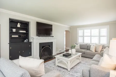 124 Lydia Avenue, ON L9T 2H1