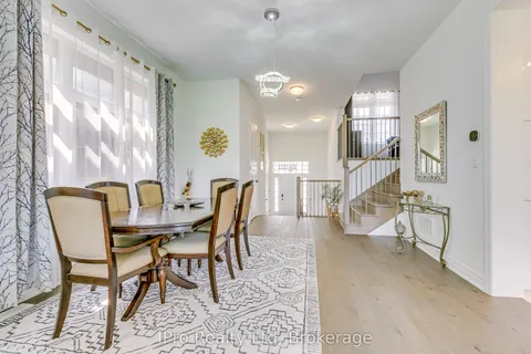 1472 Varelas Passage, ON L6H 3S3