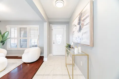 430 GRENKE Place, ON L9T 7T6