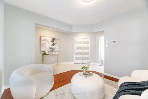 430 GRENKE Place, ON L9T 7T6