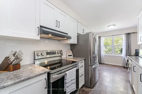 76 Majestic Crescent, ON L6S 3N2