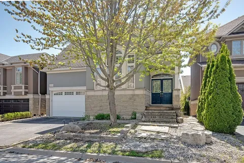 2240 Blackbird Court, ON L6M 5E6
