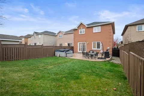 6411 Seaver Road, ON L5V 2J2