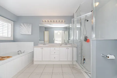 38 Meadowcreek Road, ON L7C 4A1