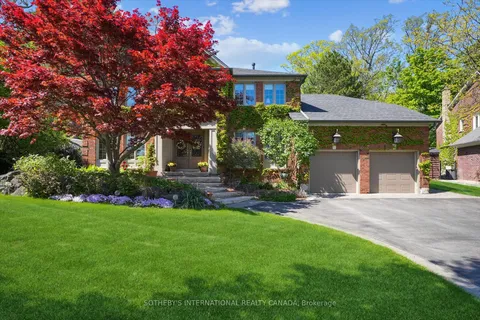 1662 Roundleaf Court, ON L7P 4T6