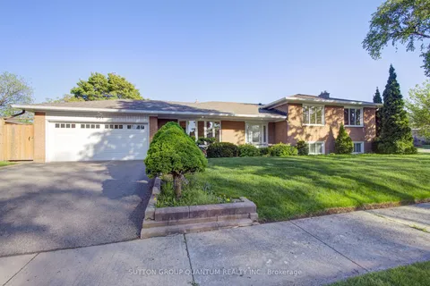 951 Streamway Crescent, ON L4Y 2P3