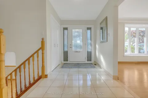 951 Streamway Crescent, ON L4Y 2P3