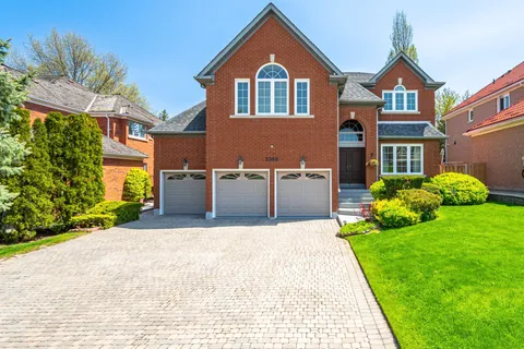 2360 Silverwood Drive, ON L5M 5B3