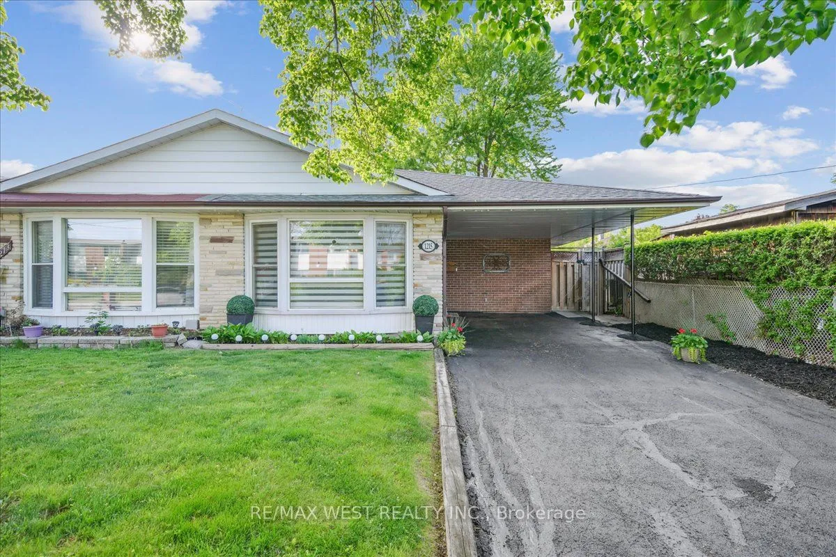 1215 Gripsholm Road, ON L4Y 2G8
