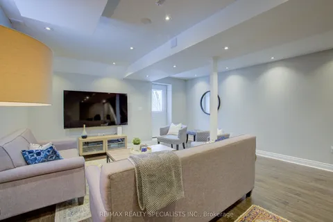 27 Portrush Trail, ON L6X 0R2