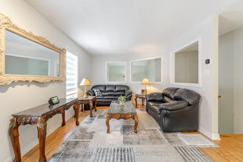 206 Van Scott Drive, Brampton, ON L7A 1V9