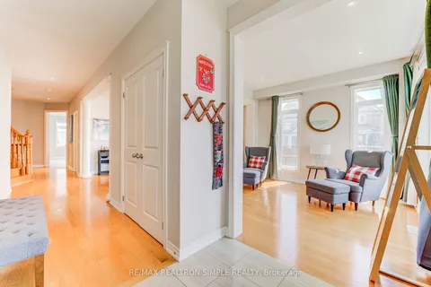 574 North Park Boulevard, ON L6M 0N7
