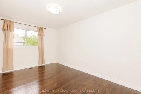 82 Dafoe Crescent, ON L6Y 2L2