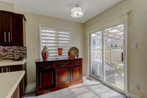 5872 Yachtsman Crossing Boulevard, ON L5M 6P1