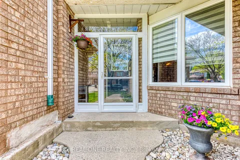 3362 Fenwick Crescent, Mississauga, ON L5L 5N4