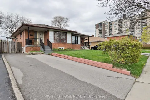 14 Midden Crescent, Toronto, ON M9R 3L8
