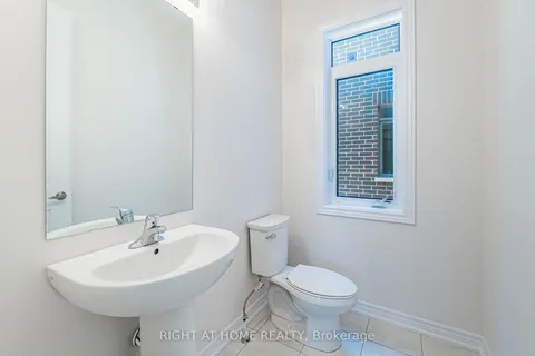 863 Plum Place, ON L9T 7E7