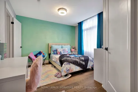 3921 Thomas Alton Boulevard, ON L7M 1A2
