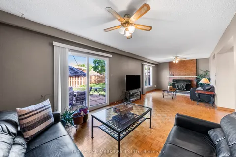 232 Chalfield Lane, ON L4Z 1L5