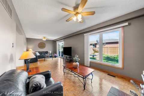 232 Chalfield Lane, ON L4Z 1L5