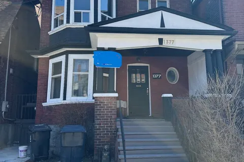 1377 King Street, ON M6K 1H4
