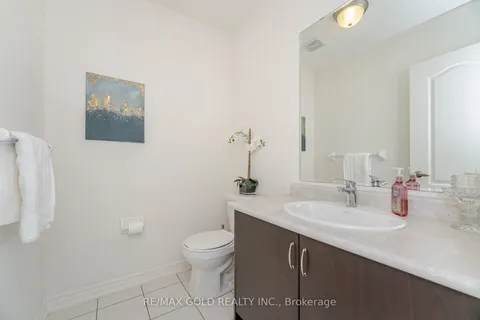 37 Observatory Crescent, ON L6P 4H9