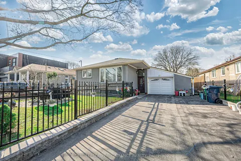 18 Courtwright Road, ON M9C 4B4