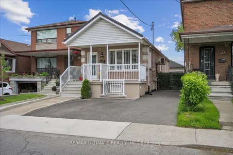 153 Aileen Avenue, ON M6M 1G1
