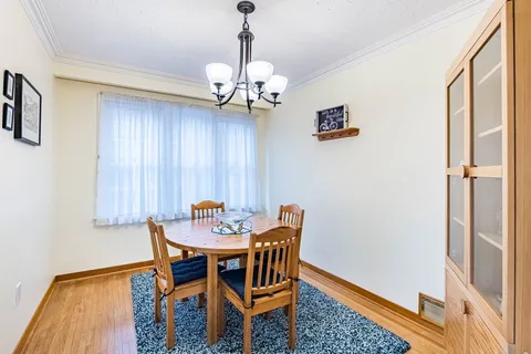 3623 Queenston Drive, ON L5C 2G9