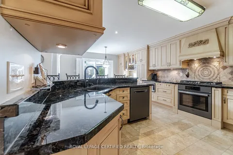 22 Bradwick Court, ON L7C 1B6