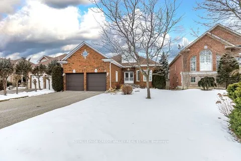 15 Kirkwood Crescent, ON L7C 1C1