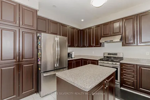 122 Squire Ellis Drive, ON L6P 4J4