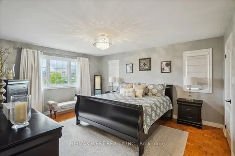 52 Goreridge Crescent, ON L6P 1P1
